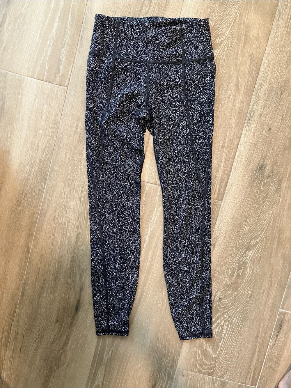 Athleta Black and white 7/8 Length Leggings